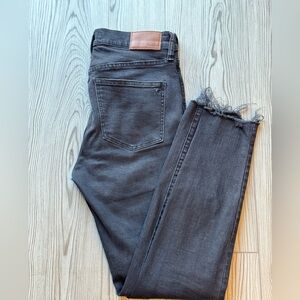 Madewell black button up skinny jeans. Gently used condition.